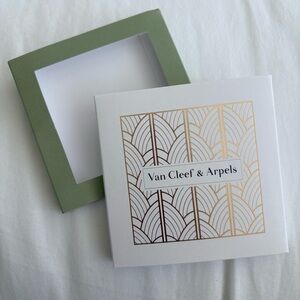 Van Cleef & Arpels Polishing Cloth & Art Deco Folio